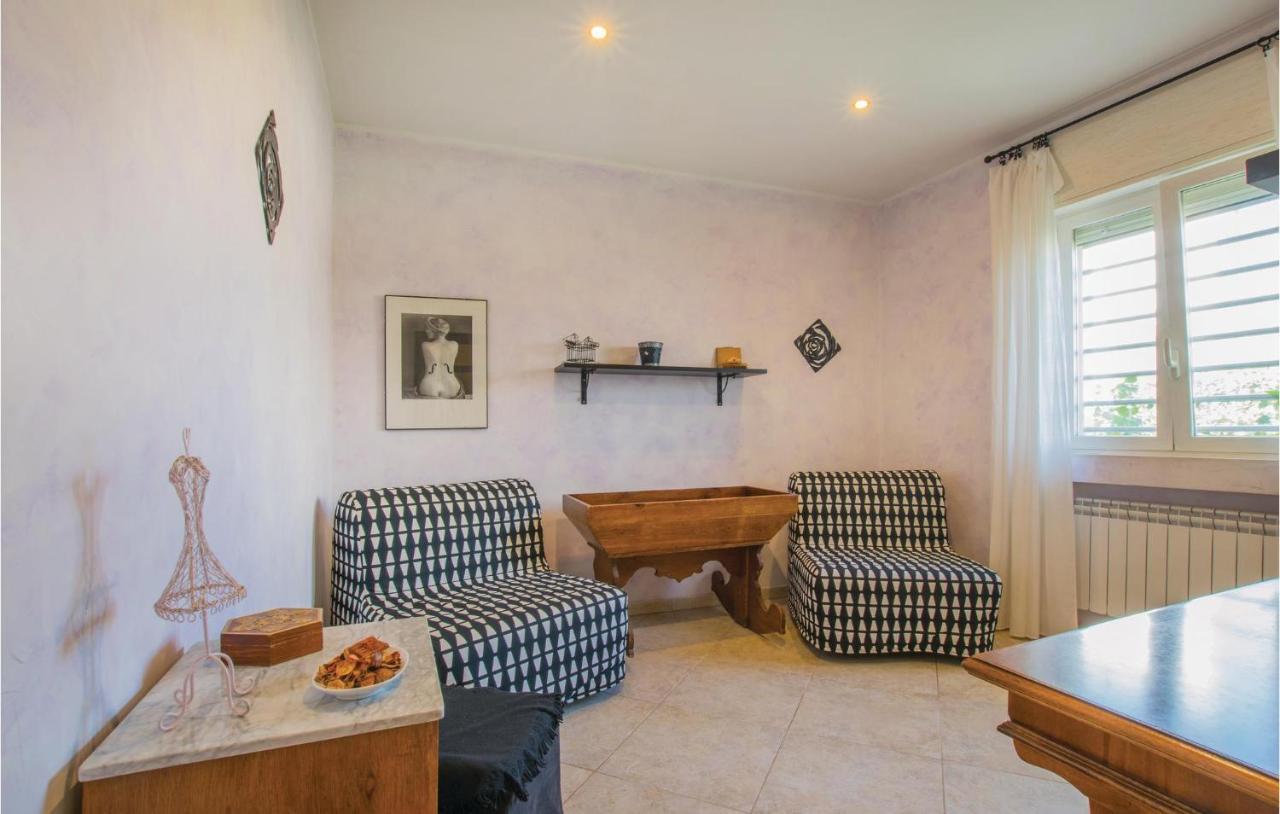 Awesome Apartment In Bari With Wifi Экстерьер фото