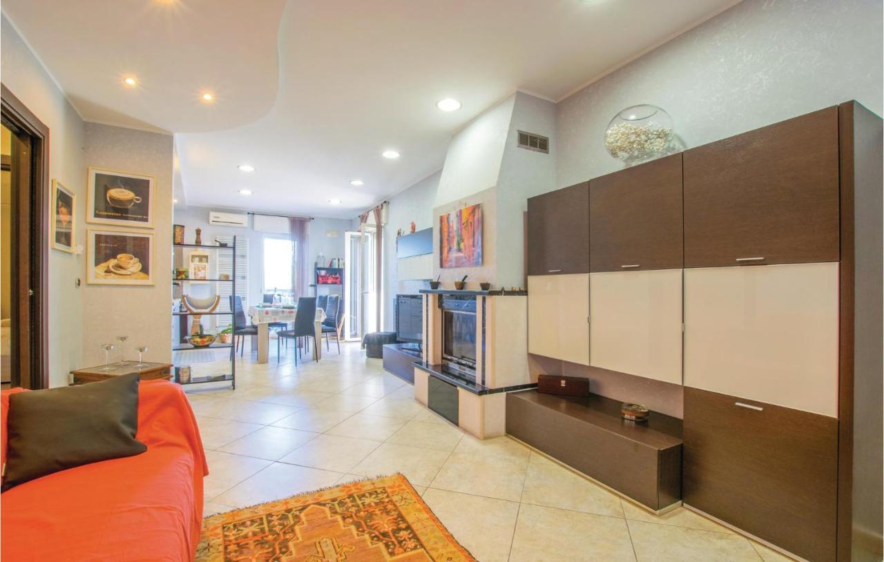 Awesome Apartment In Bari With Wifi Экстерьер фото